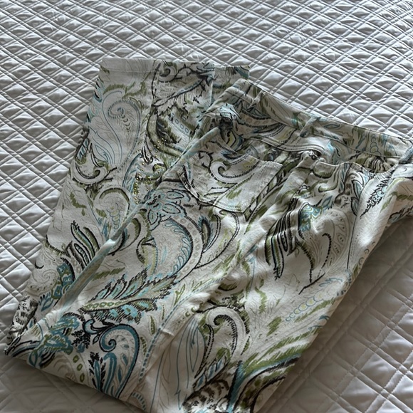 St John Sport size 2 beautiful pant - Picture 1 of 10